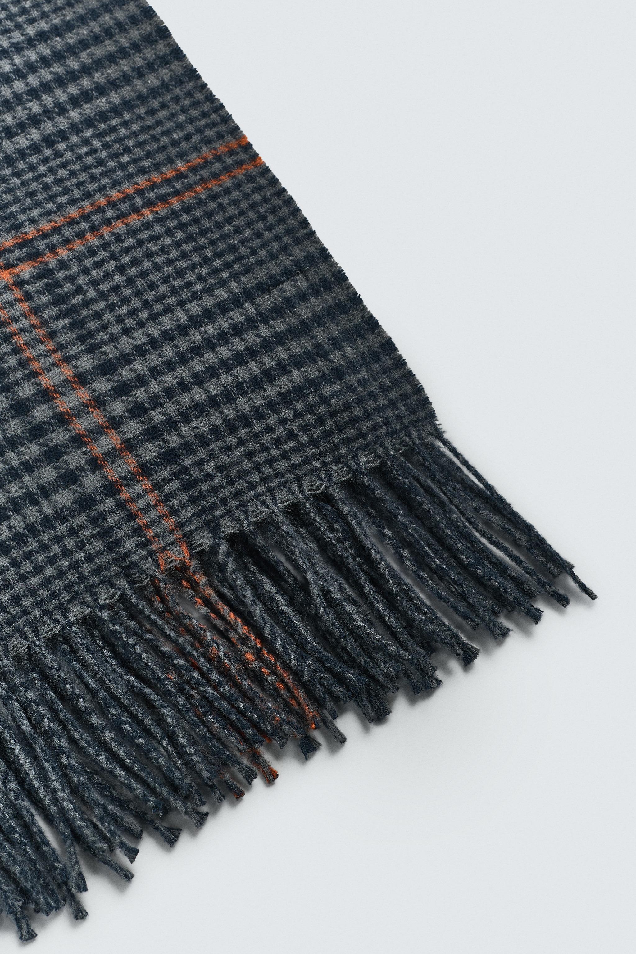 FRINGED PLAID SCARF